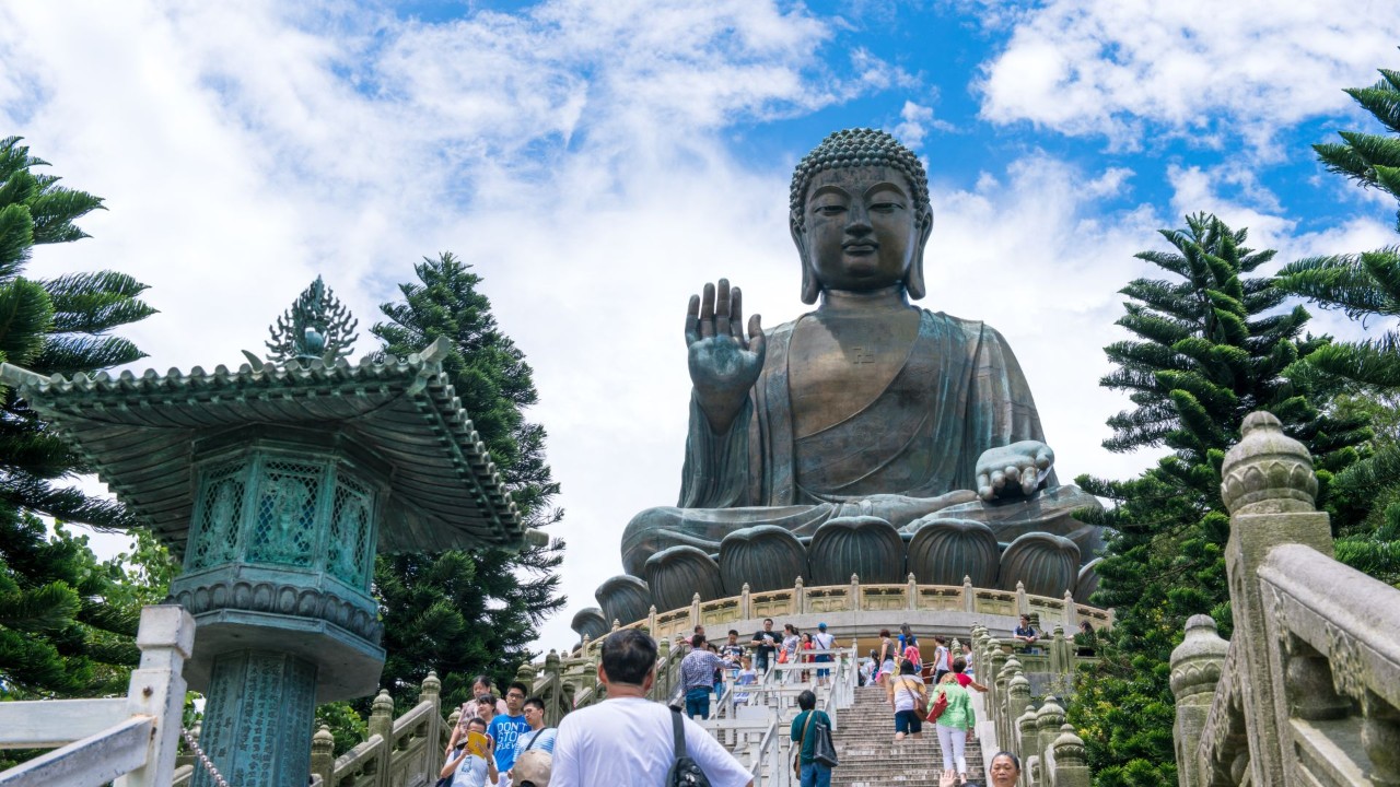 Feel the calm at the Big Buddha and Po Lin Monastery | Hong Kong