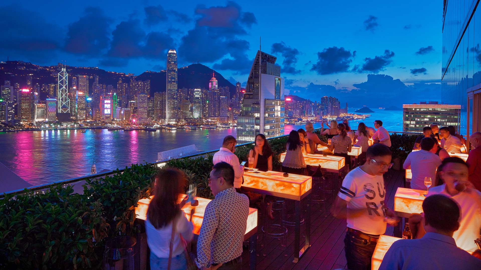 Hong Kong Clubs And Bars